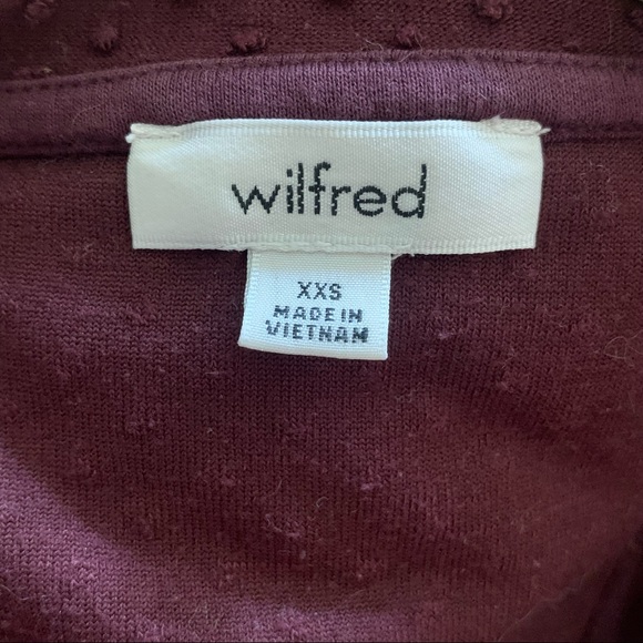Aritizia Wilfred Burgundy Swiss Dot Top Size XXS - Picture 3 of 5